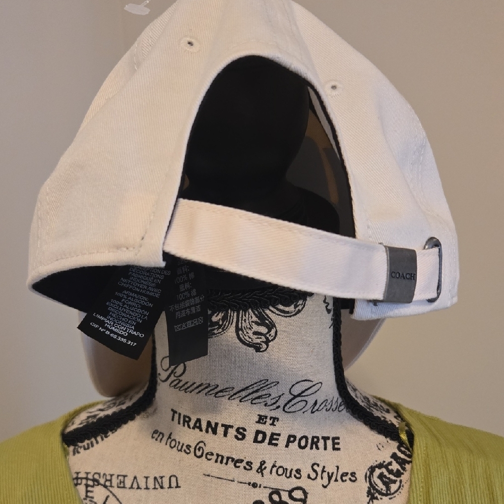 Coach Classic White Cap - Picture 3 of 6